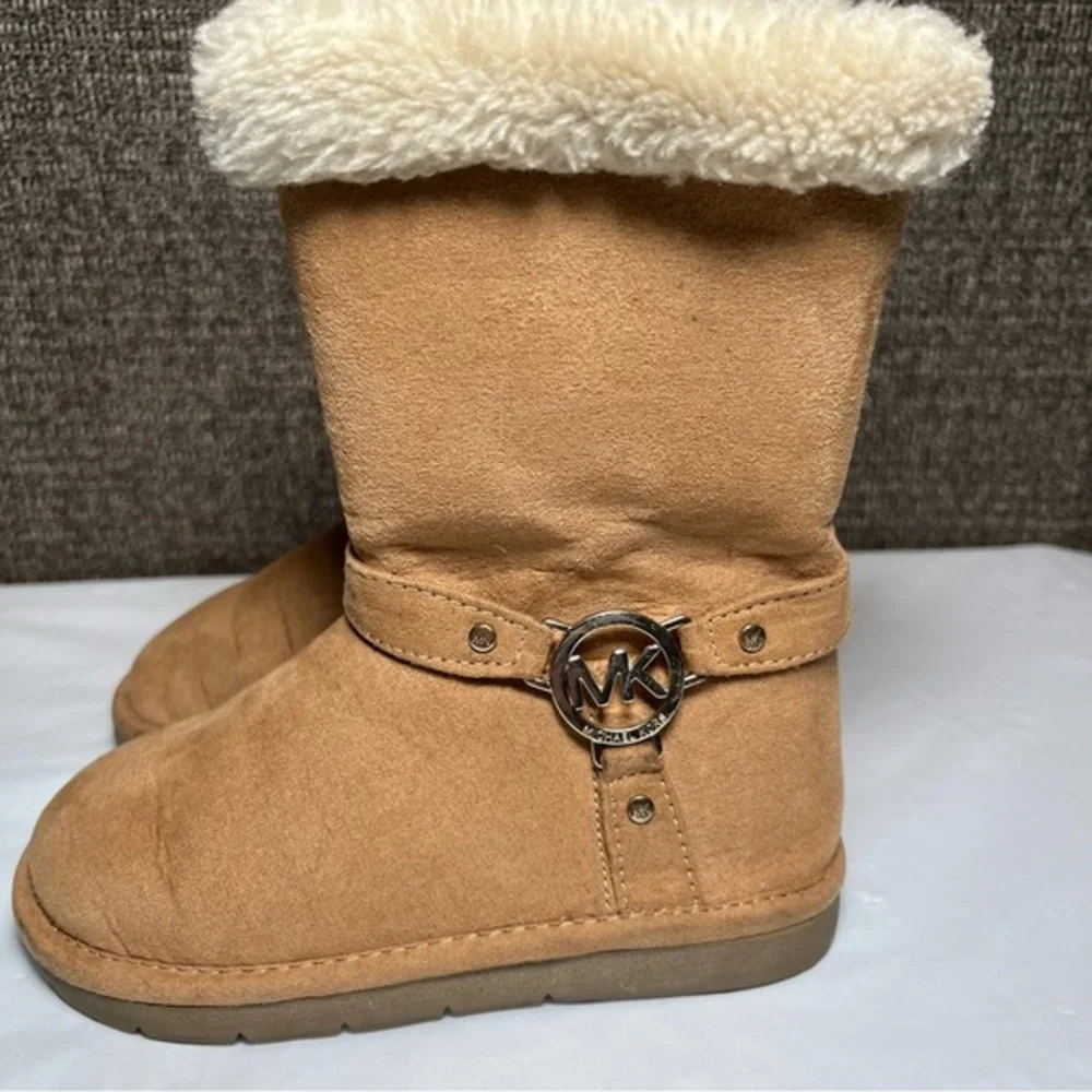 Michael Kors Brownie T Tan Side‎ Zip Boots Girls Size 7 Faux Fur Winter Preppy